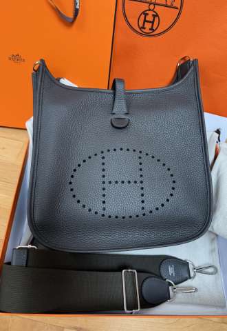 https://www.vipluxury.sk/Hermes Evelyne 29