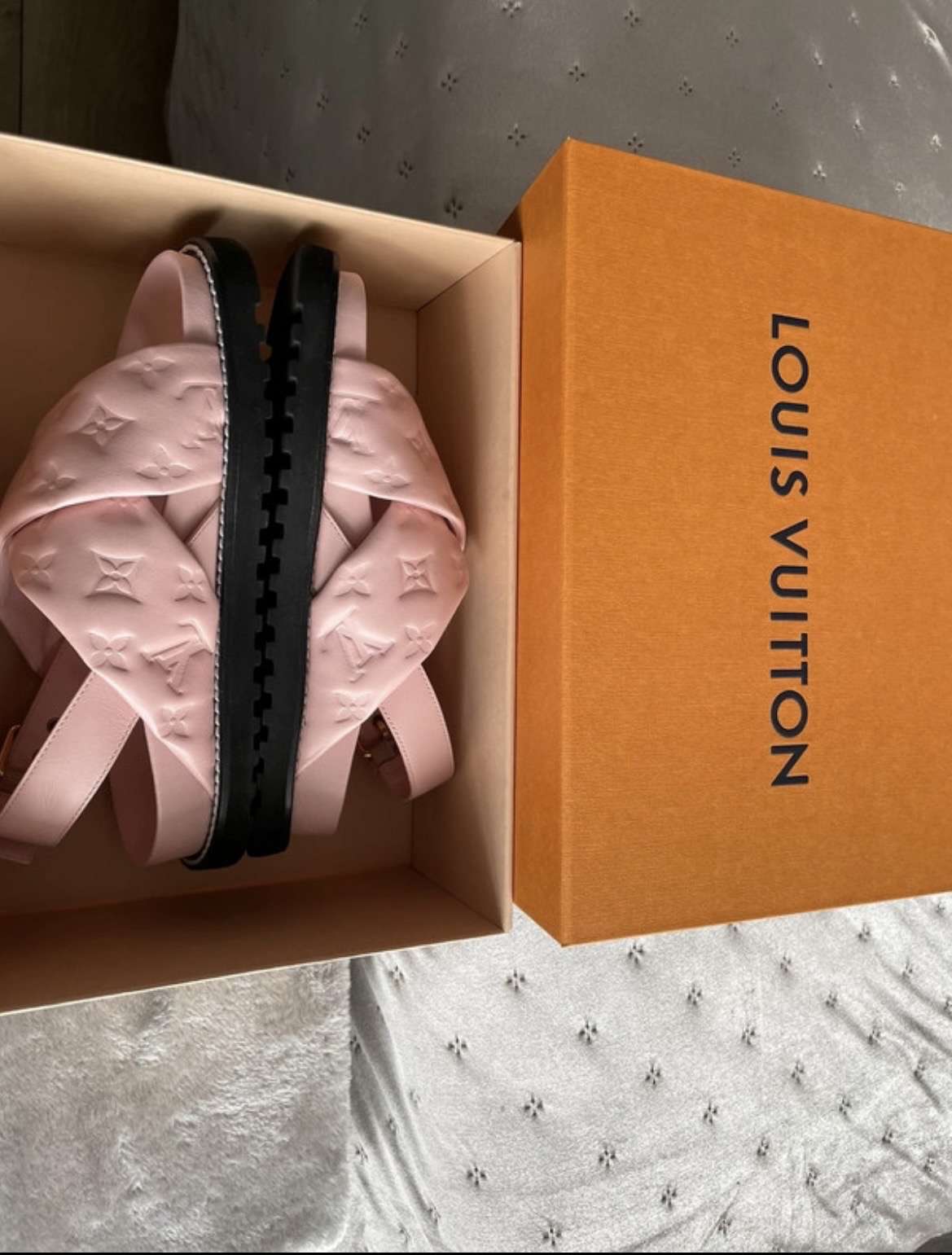 Sandalky Louis Vuitton