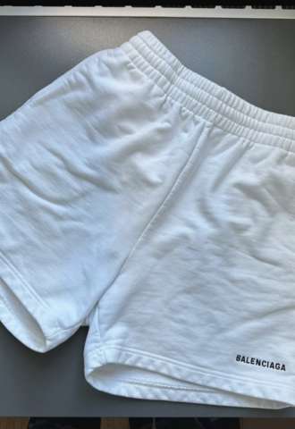 https://www.vipluxury.sk/Balenciaga kraťasy