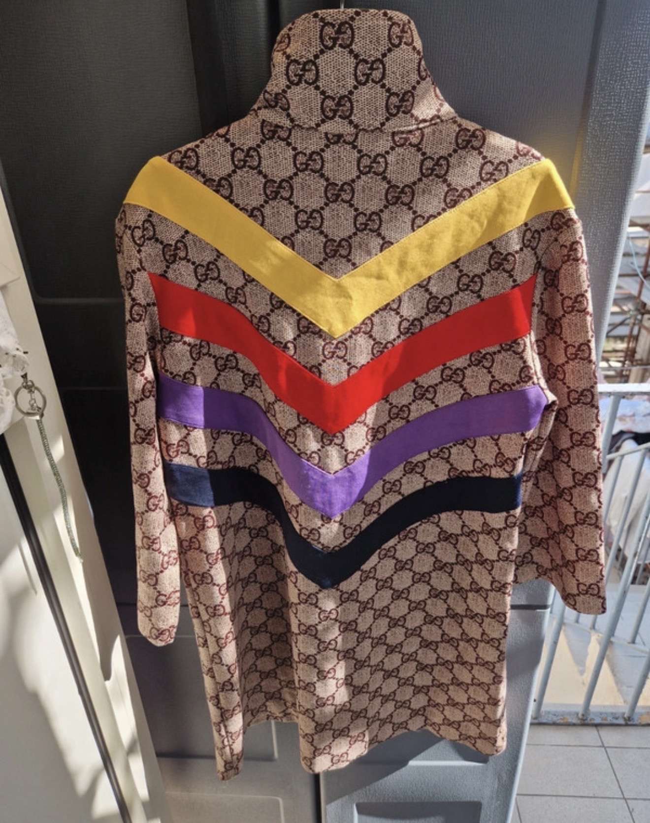 Gucci šaty/mikina