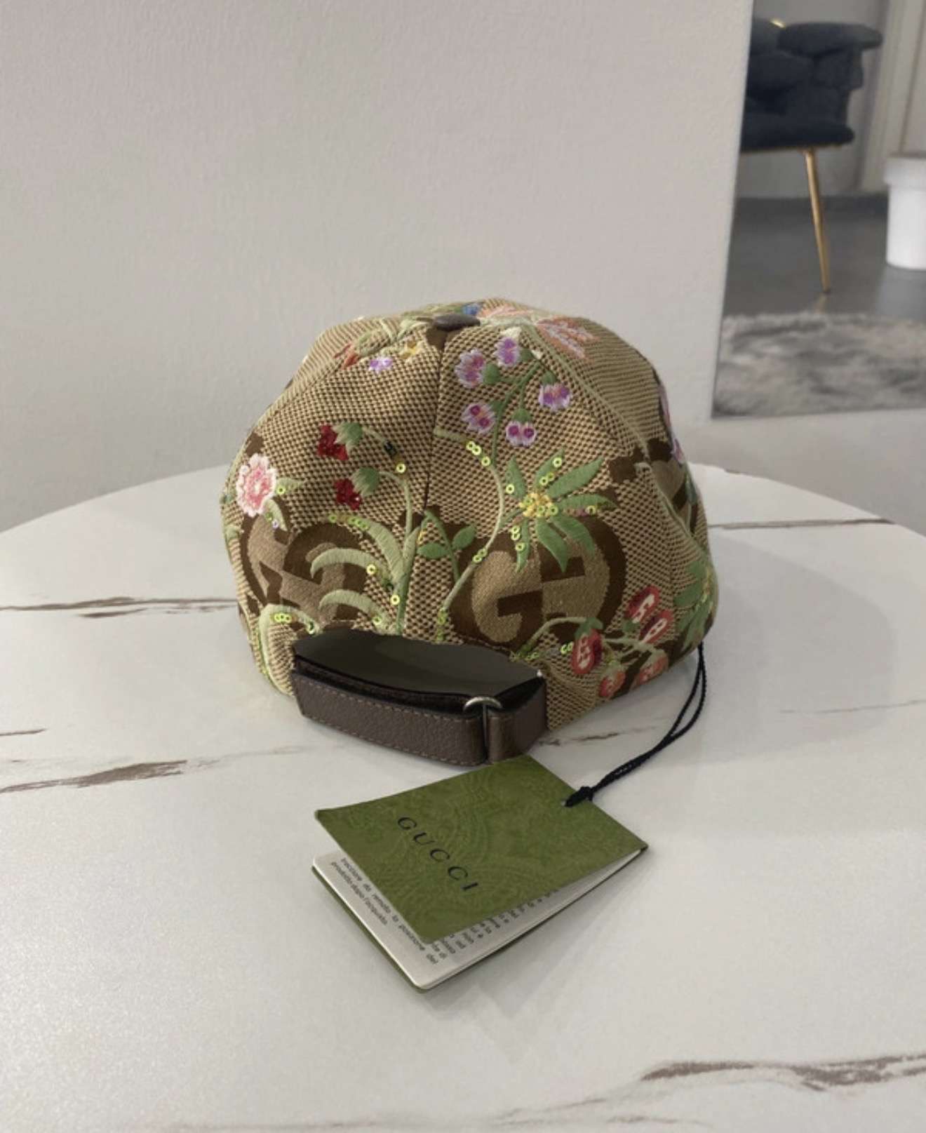 Gucci šiltovka