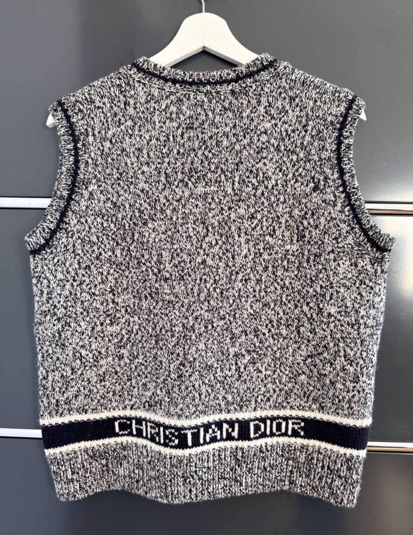 Dior Vesta