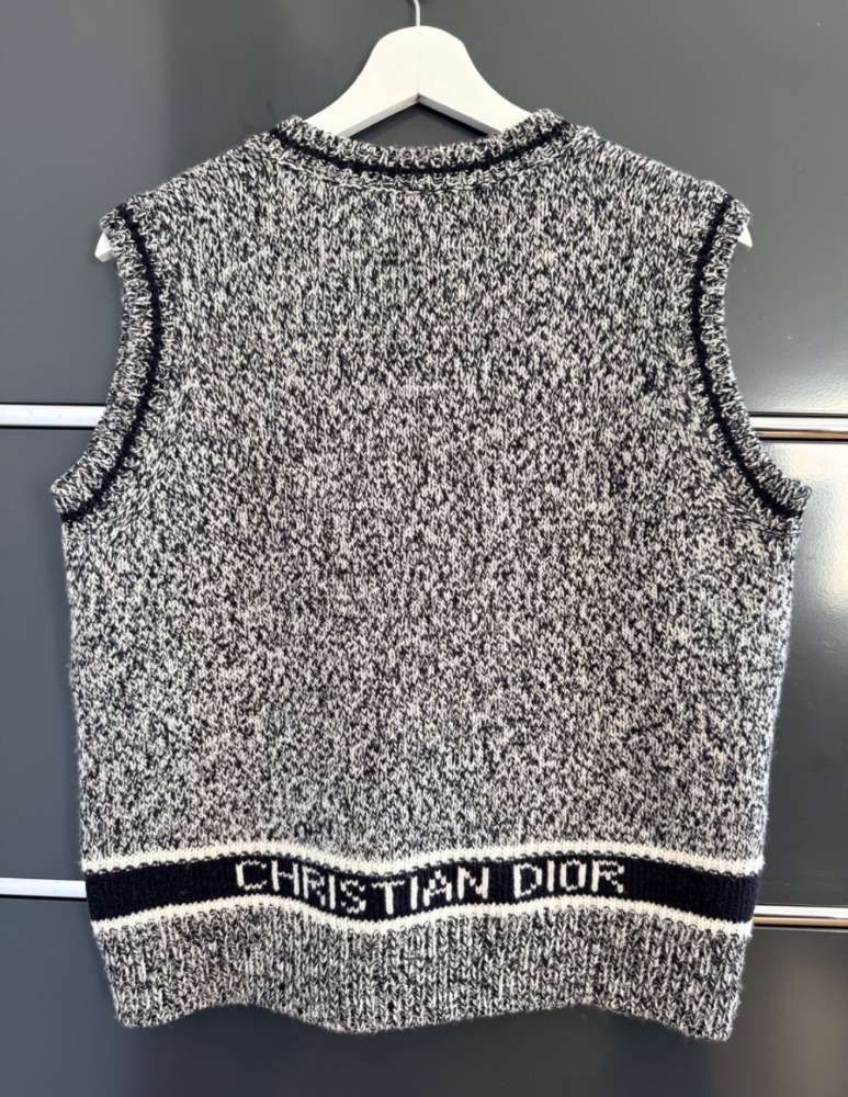Dior Vesta