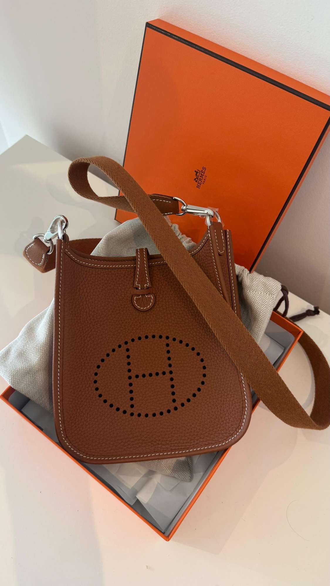 Hermes mini Evelyne 16