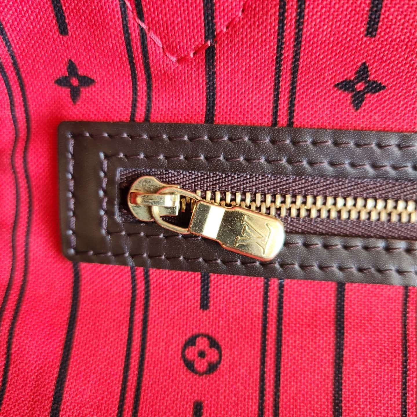 Louis Vuitton Neverfull MM