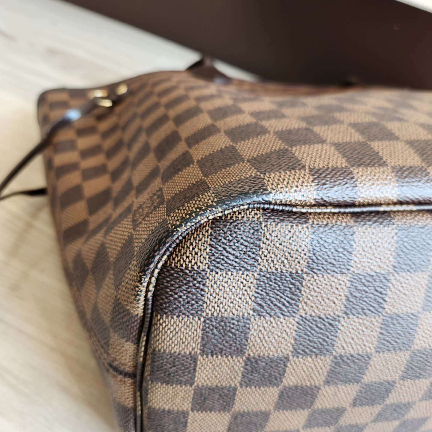 Louis Vuitton Neverfull MM