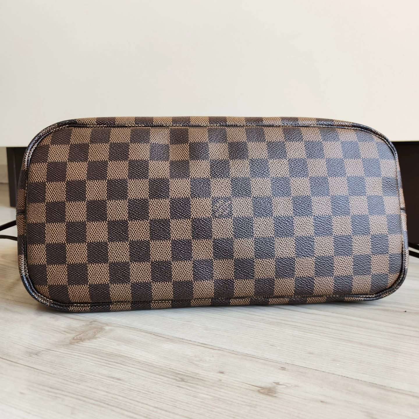 Louis Vuitton Neverfull MM