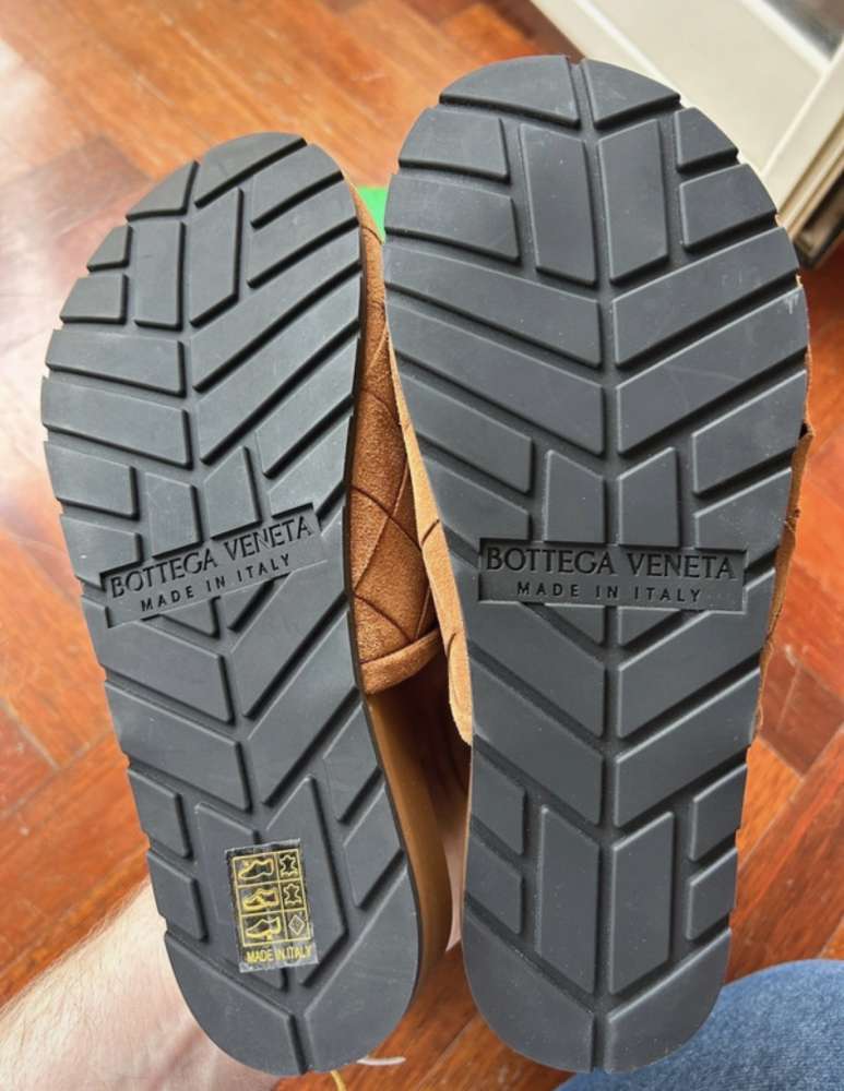 Bottega Veneta šľapky