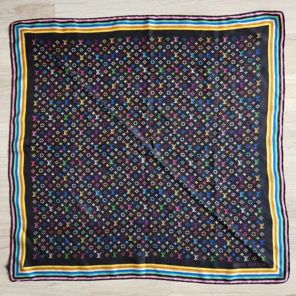 Louis Vuitton Foulard