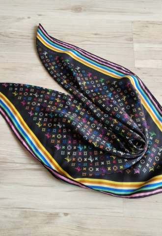 https://www.vipluxury.sk/Louis Vuitton Foulard