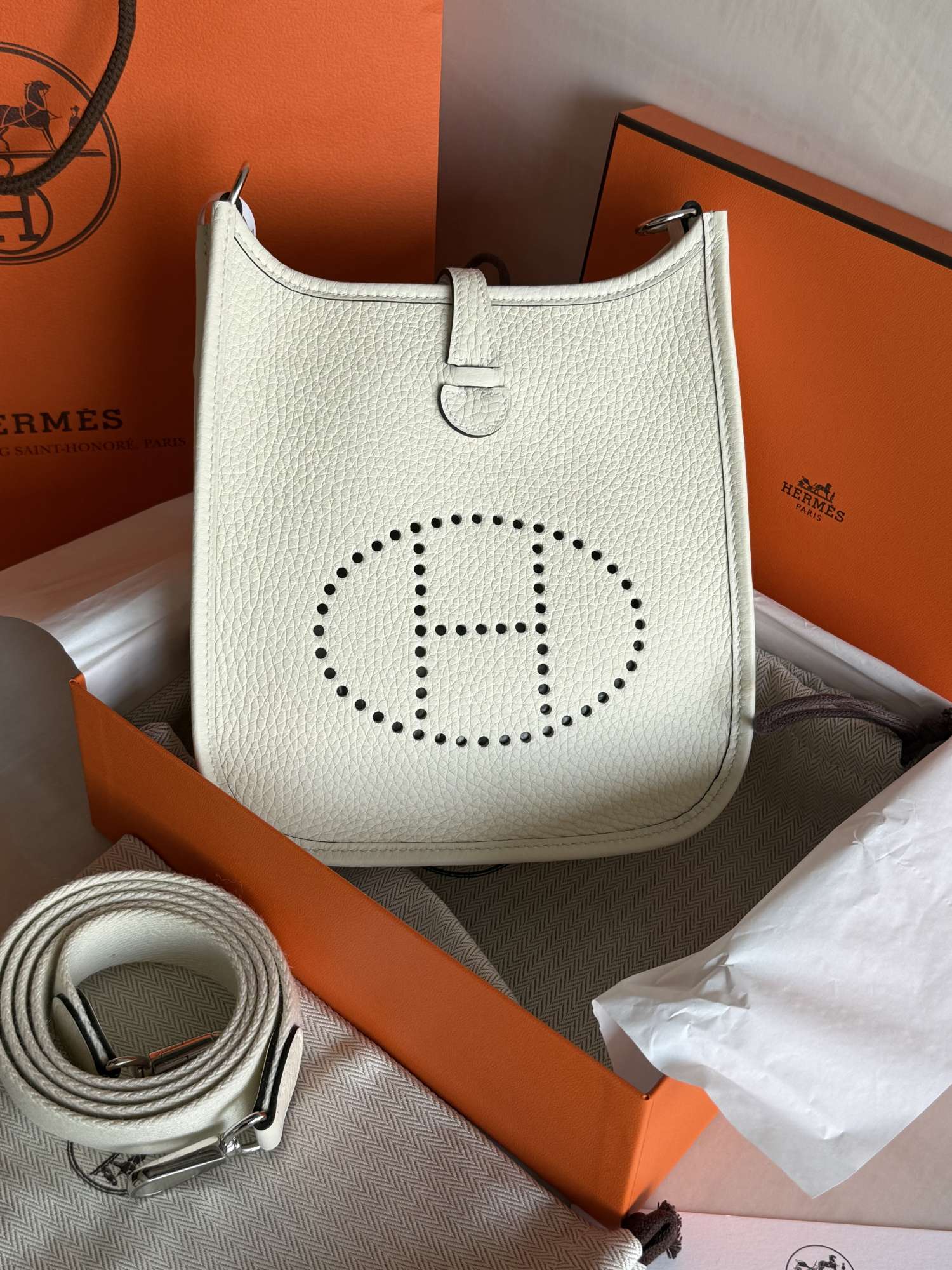 Hermés Evelyne 16