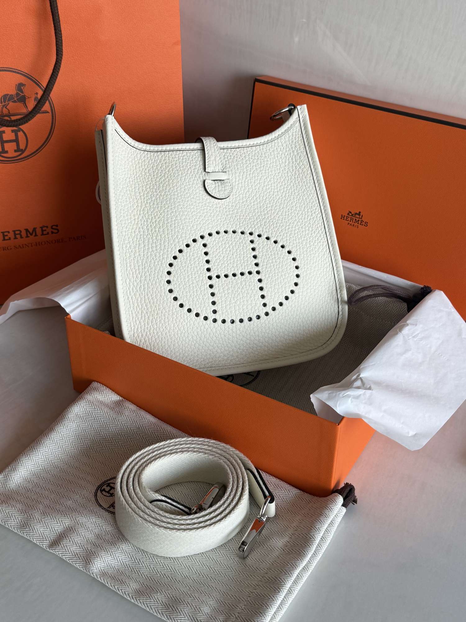 Hermés Evelyne 16