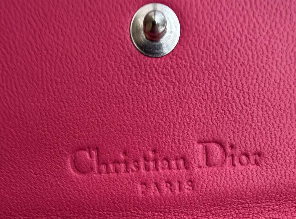 Nová peněženka Dior