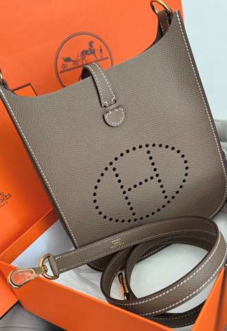 https://www.vipluxury.sk/Hermes Mini Evelyne EPSOM