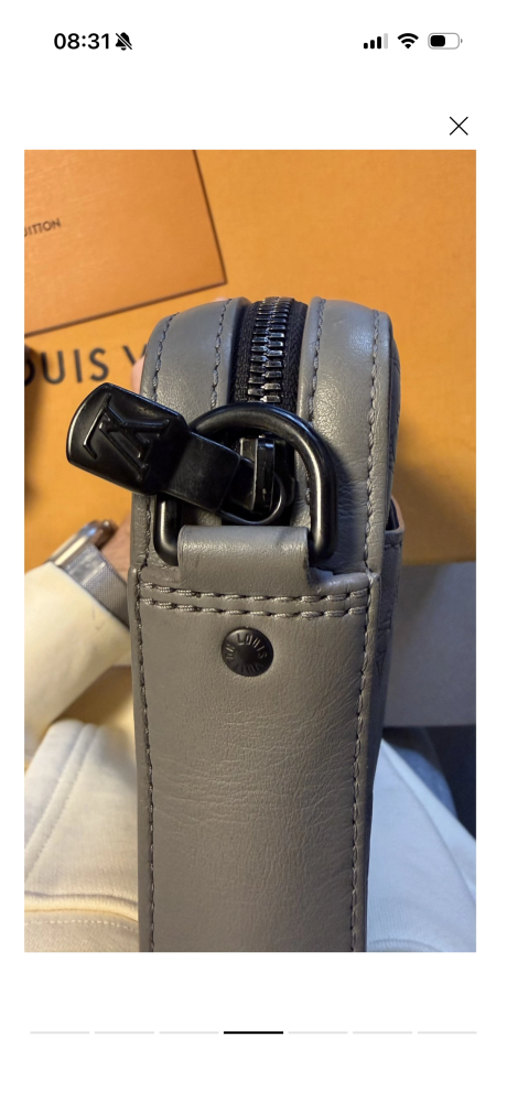 Louis Vuitton duo messenger