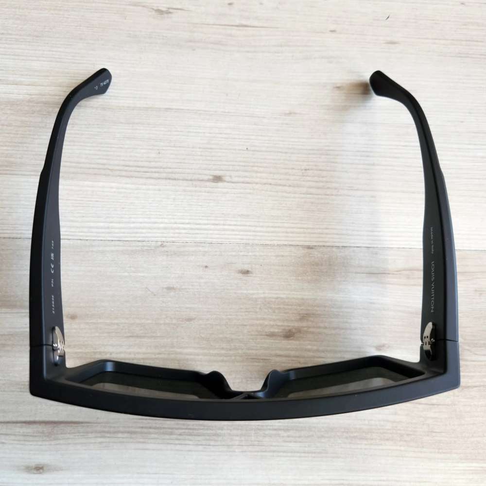 Louis Vuitton Bryle Waima E