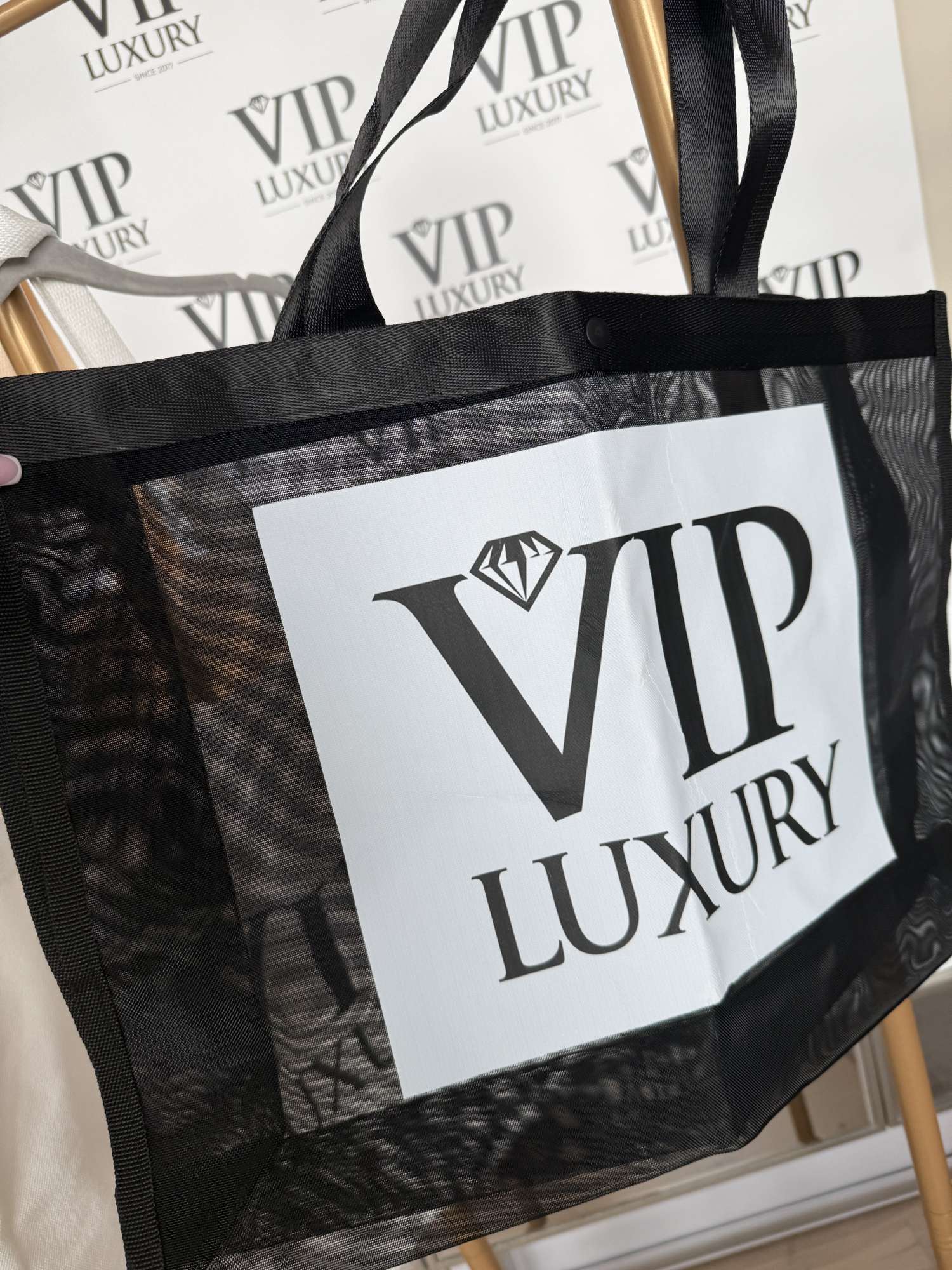 Vipluxury taska