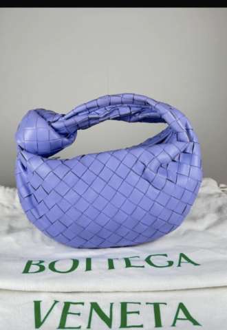 https://www.vipluxury.sk/Bottega Veneta kabelka