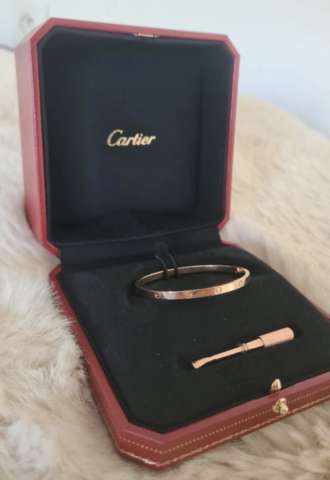 https://www.vipluxury.sk/Cartier Love náramok