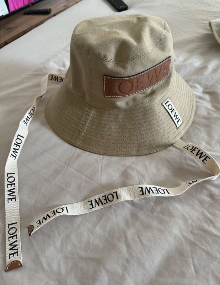 LOEWE klobúk
