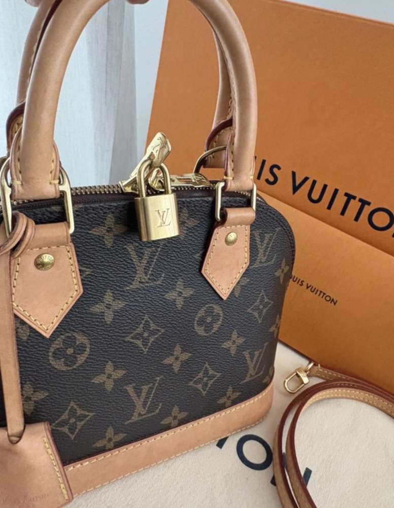 Louis Vuitton Alma BB