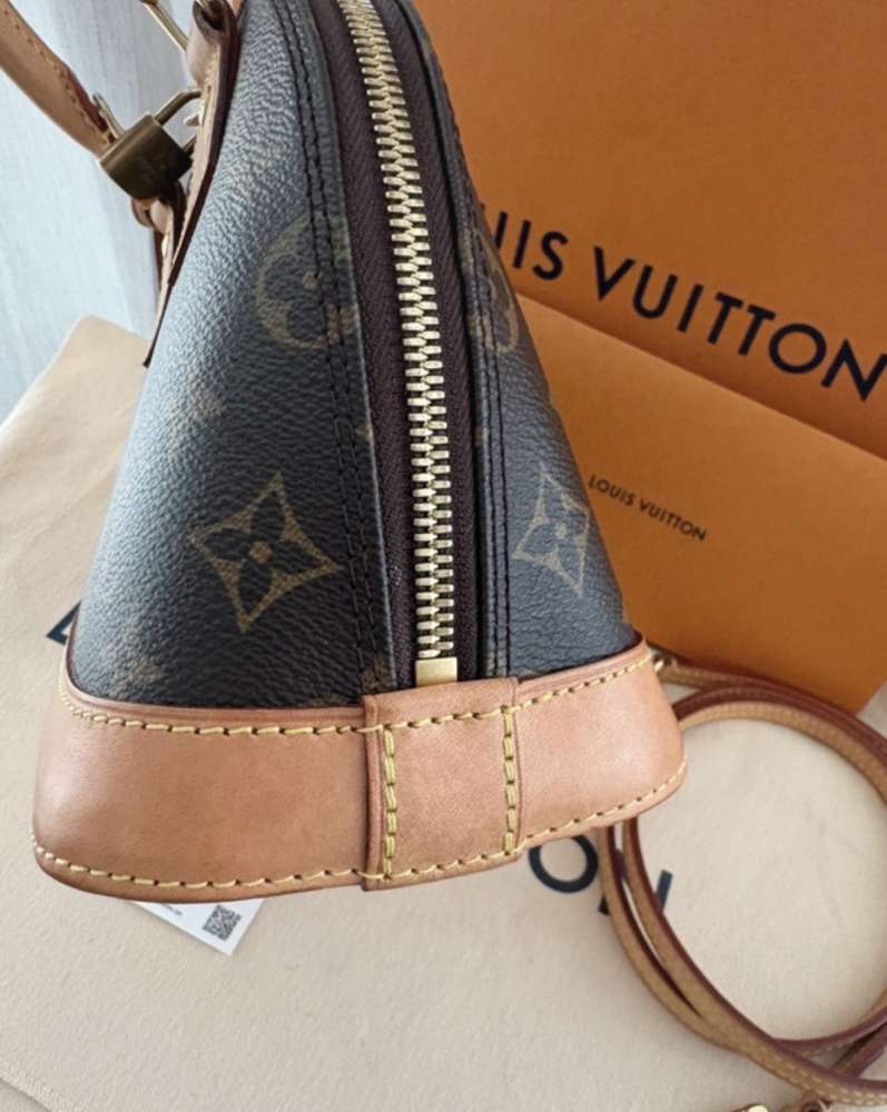 Louis Vuitton Alma BB