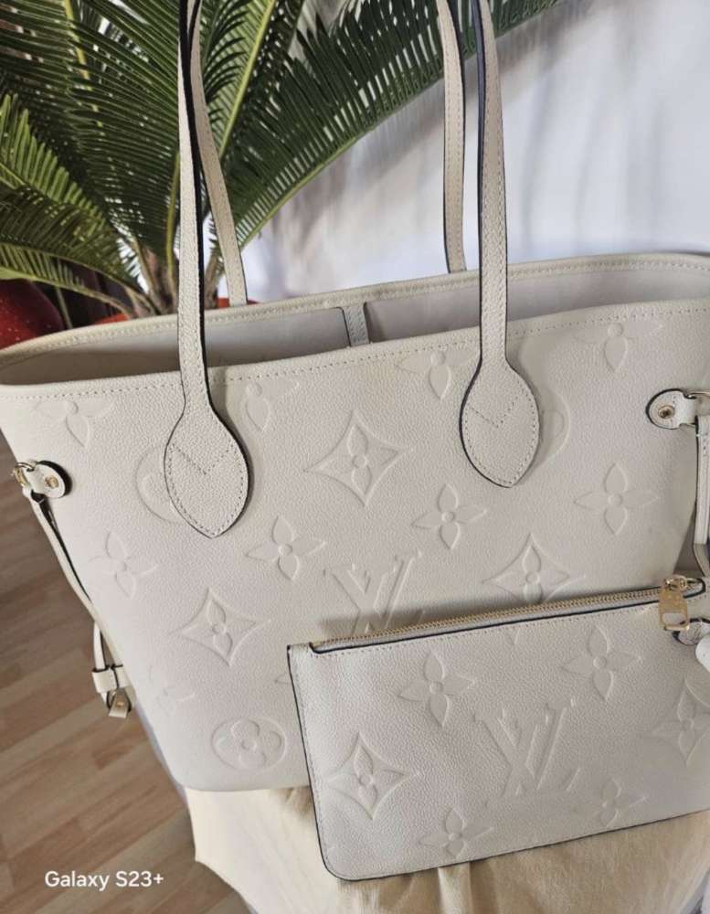 Louis Vuitton Neverfull MM