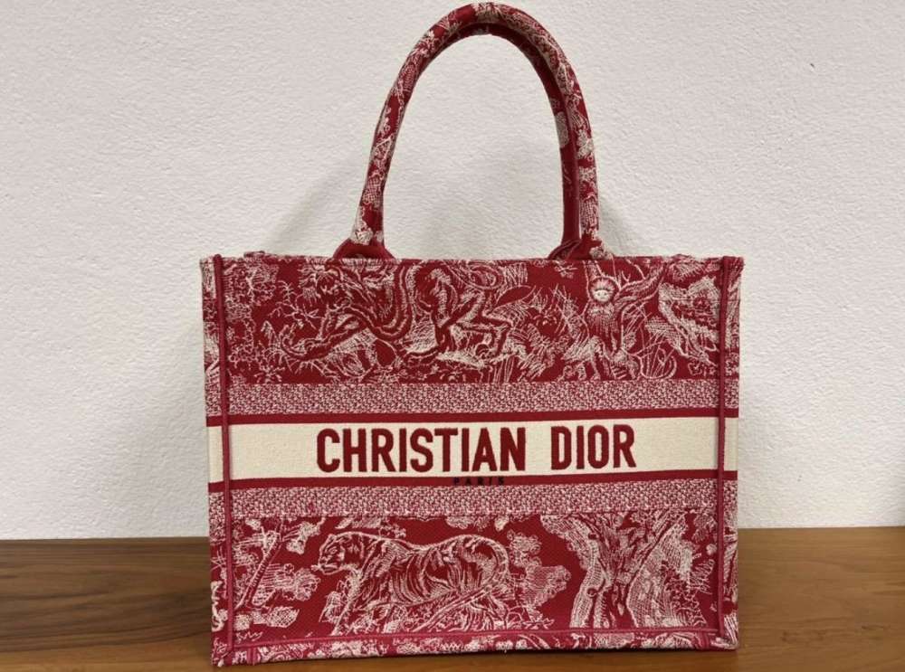Dior tote médium