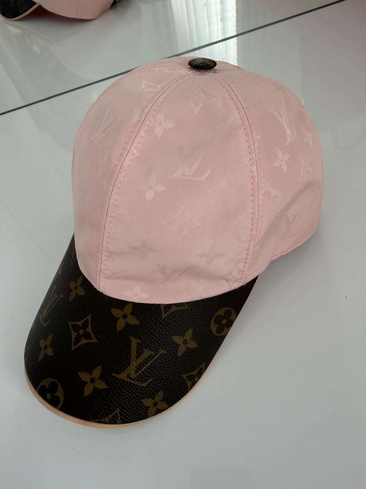 Louis Vuitton šiltovka