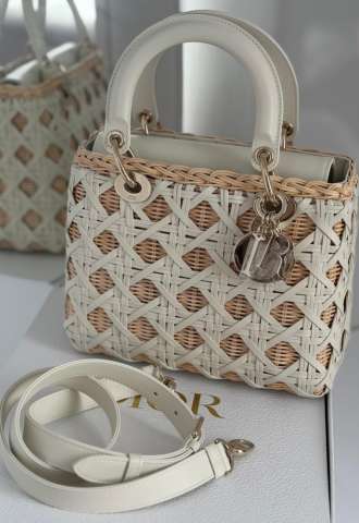 https://www.vipluxury.sk/Dior lady dior bag