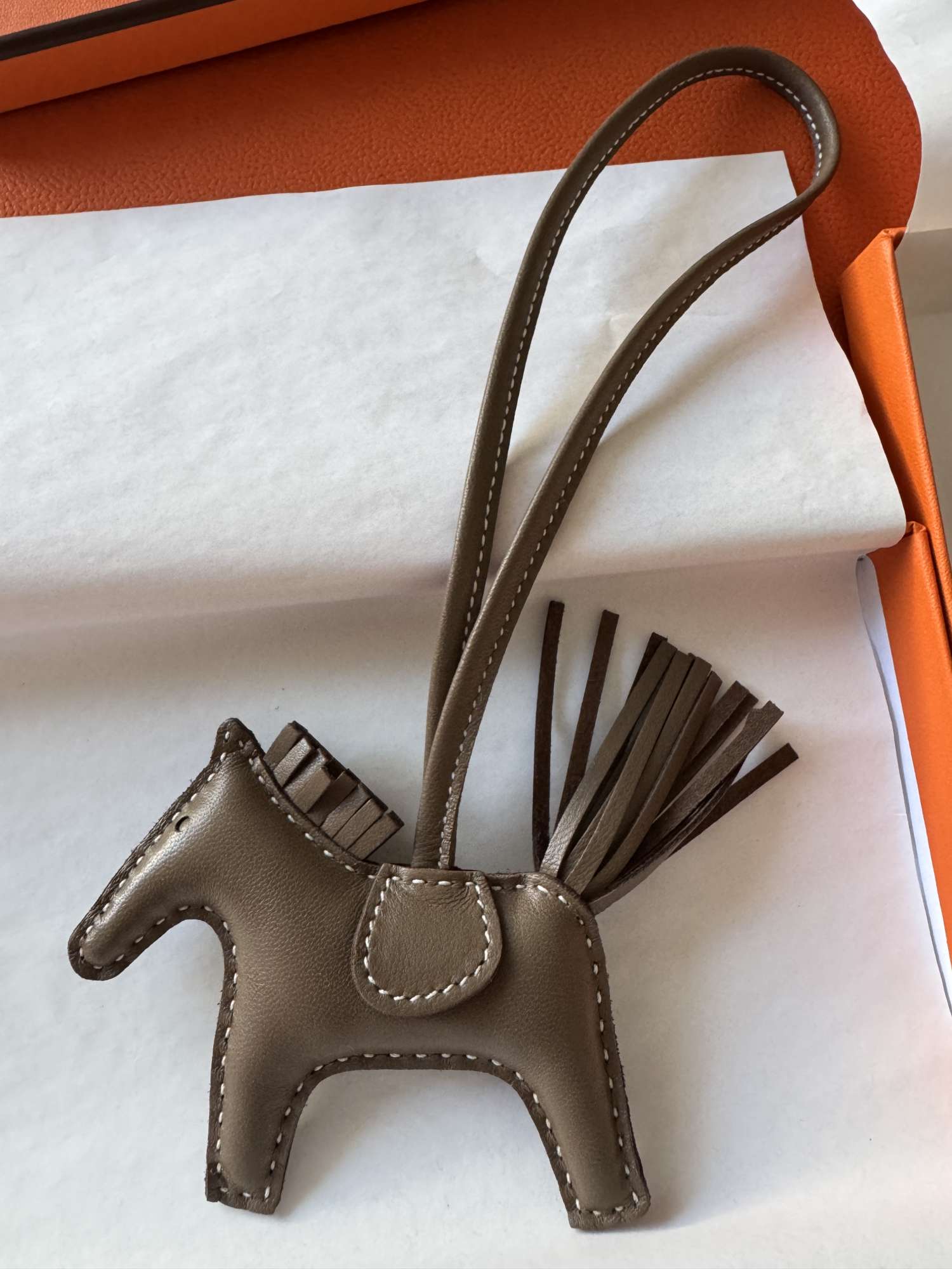 Hermes konik Rodeo Etoupe