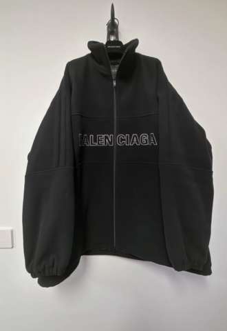 https://www.vipluxury.sk/Balenciaga Bunda