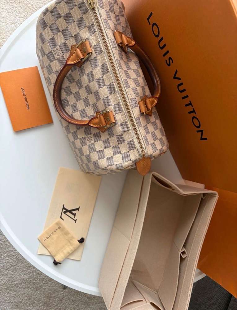 Louis Vuitton speedy 30