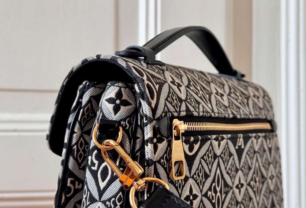 Louis Vuitton Metis kabelka