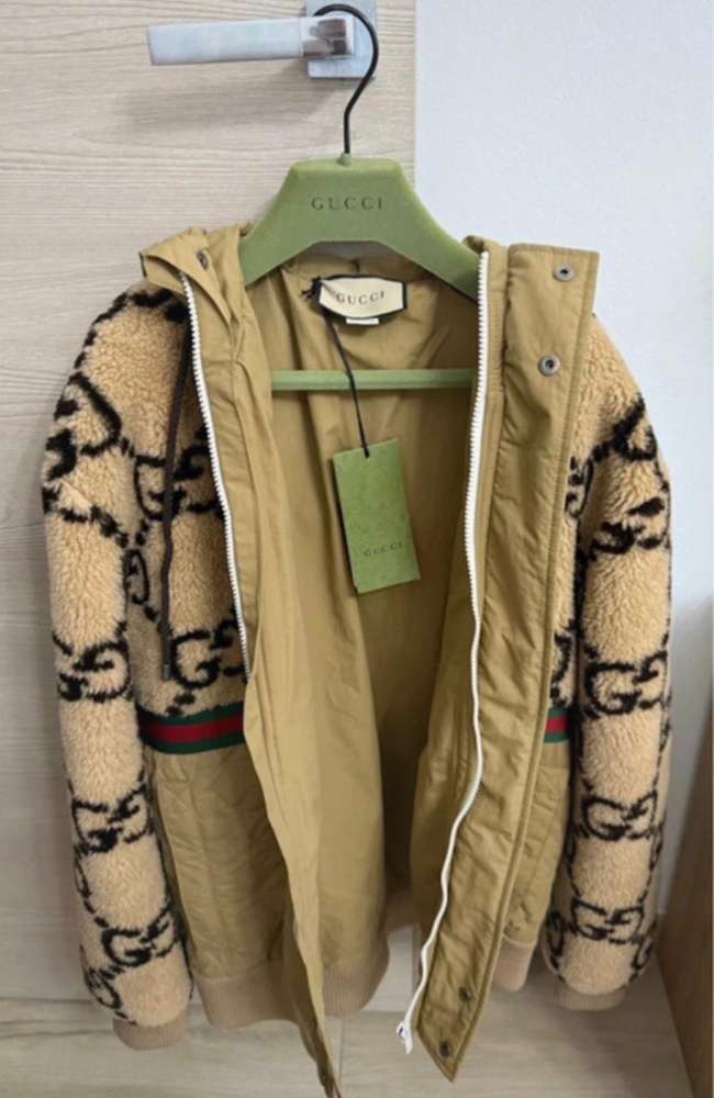 Gucci bunda