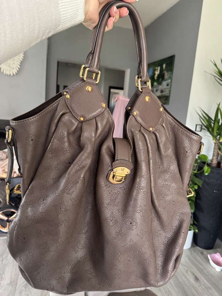 Louis Vuitton Mahina L