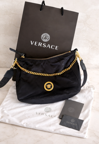 https://www.vipluxury.sk/Versace