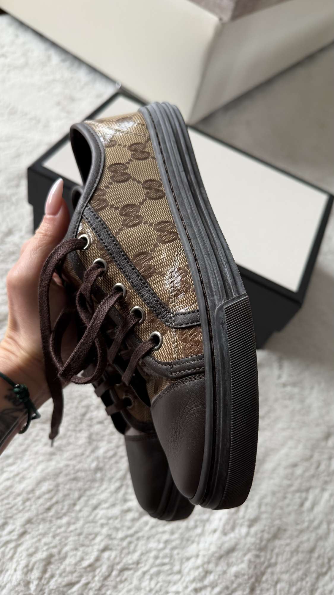 Dámske kožené tenisky Gucci GG Crystal, veľkosť 36 EUR