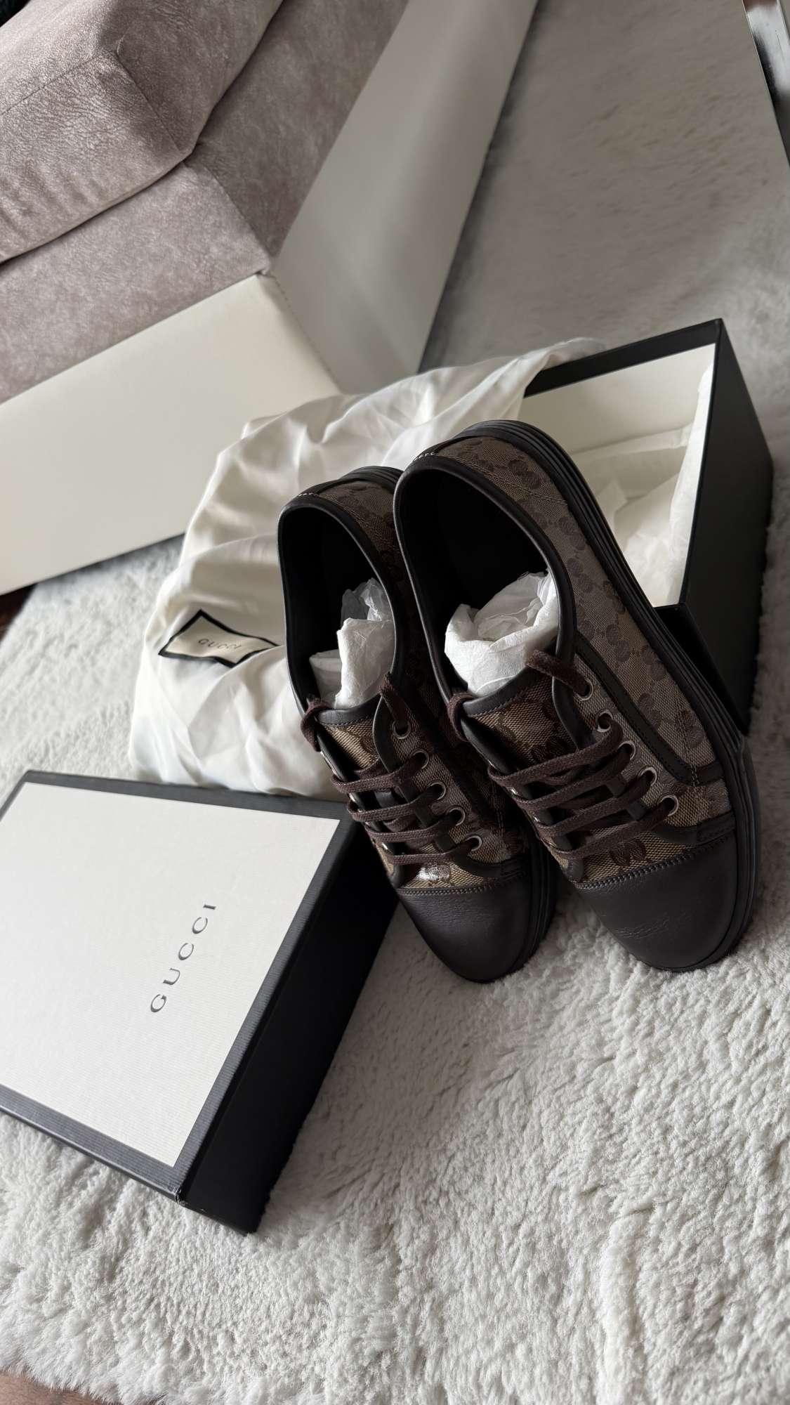 Dámske kožené tenisky Gucci GG Crystal, veľkosť 36 EUR