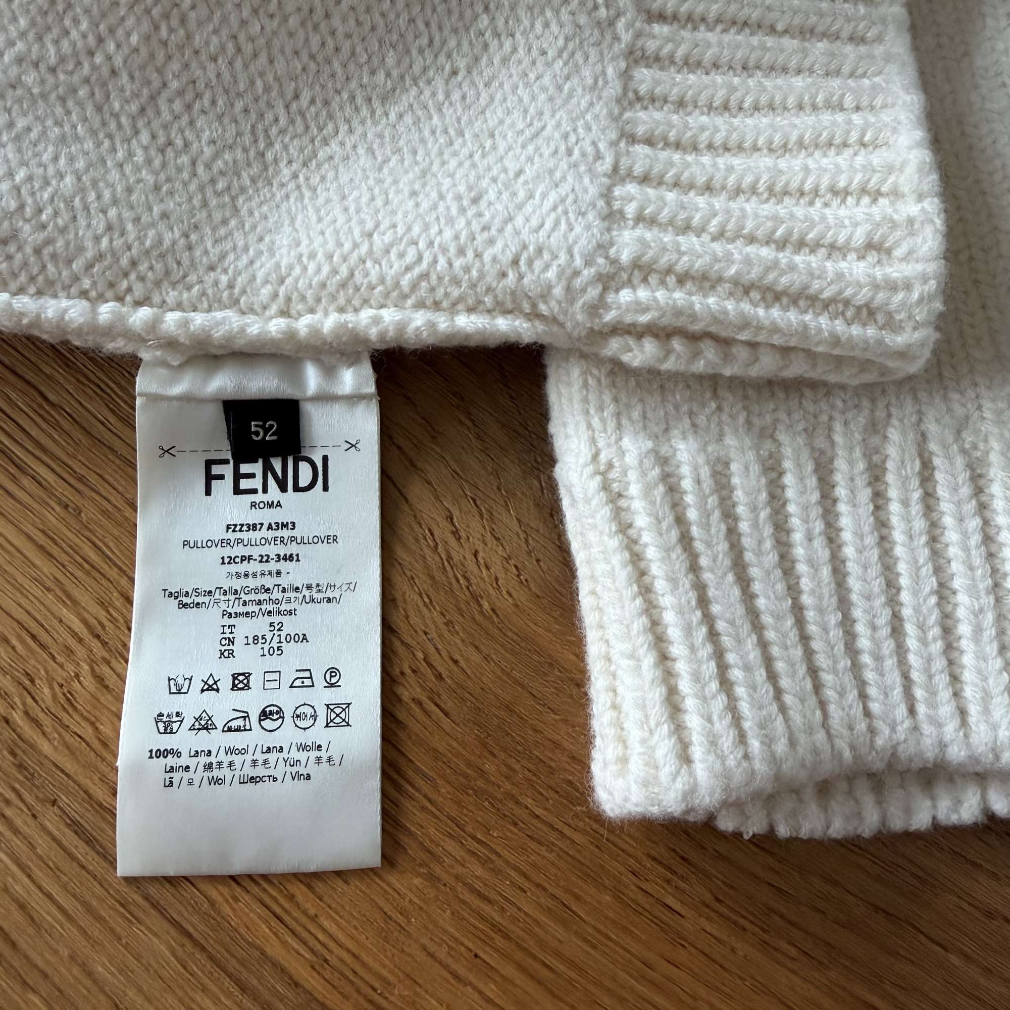 Fendi pánsky sveter