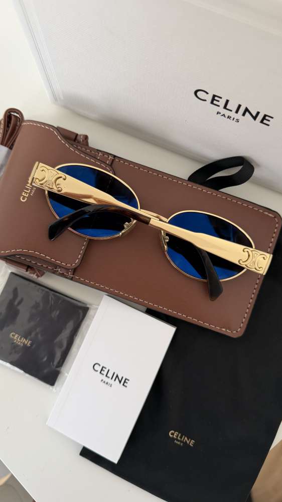 Celine Triomphe metal