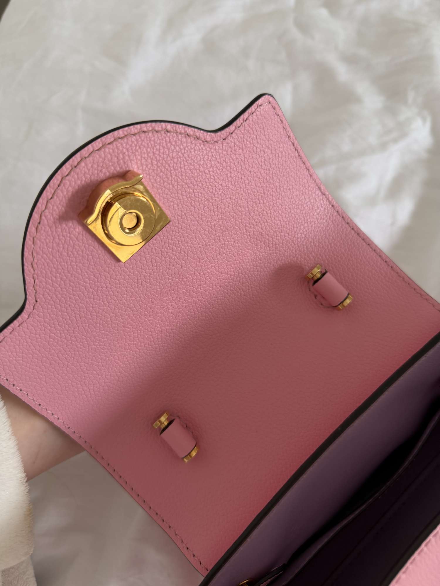 versace medusa small