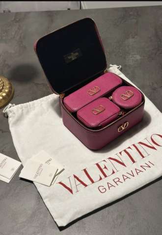 https://www.vipluxury.sk/VALENTINO kozmetické taštičky
