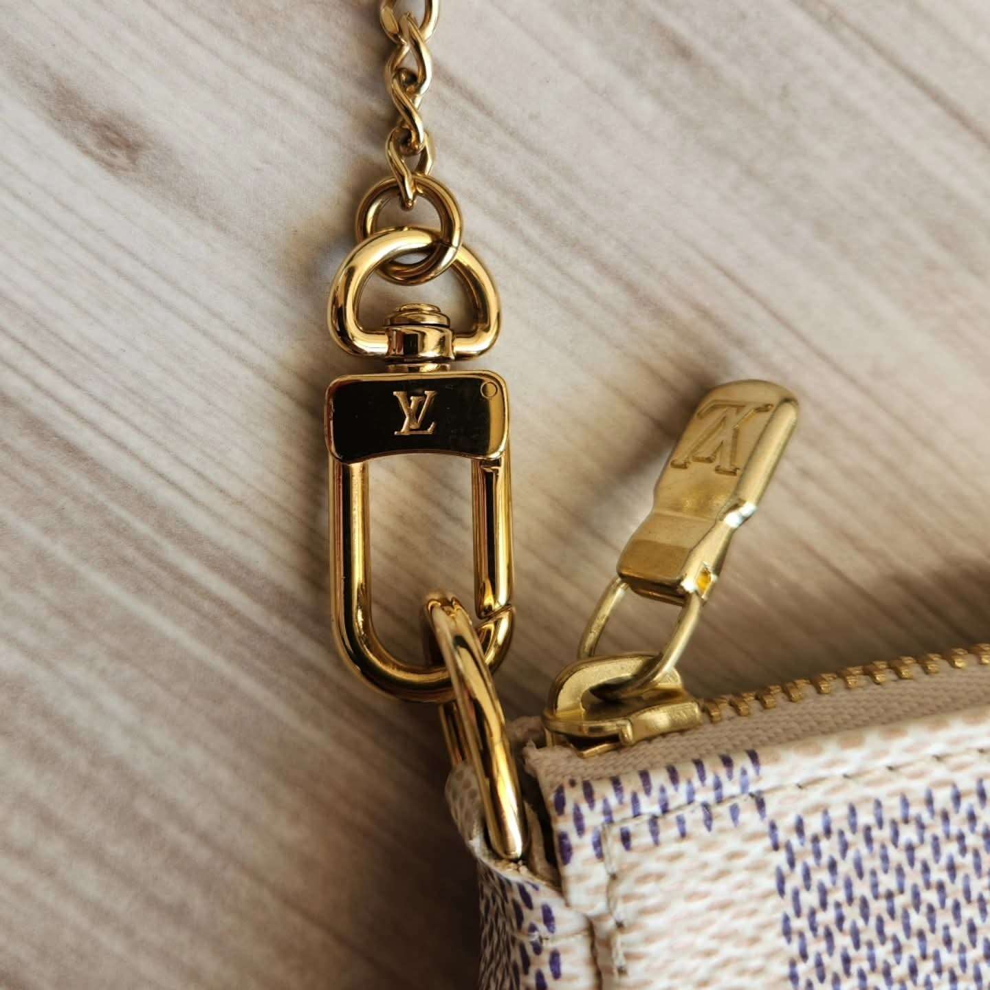 Louis Vuitton Mini Pochette