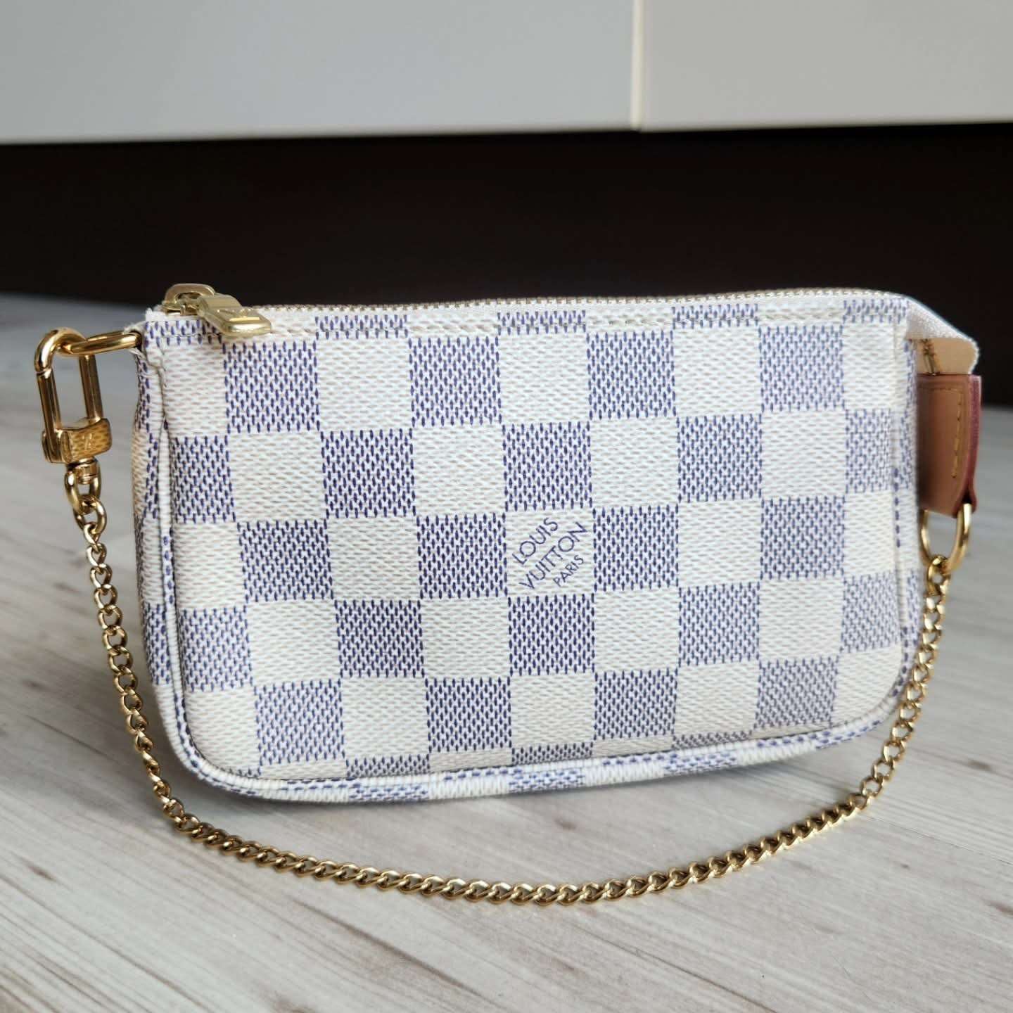 Louis Vuitton Mini Pochette
