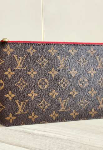 https://www.vipluxury.sk/Louis Vuitton Pochette
