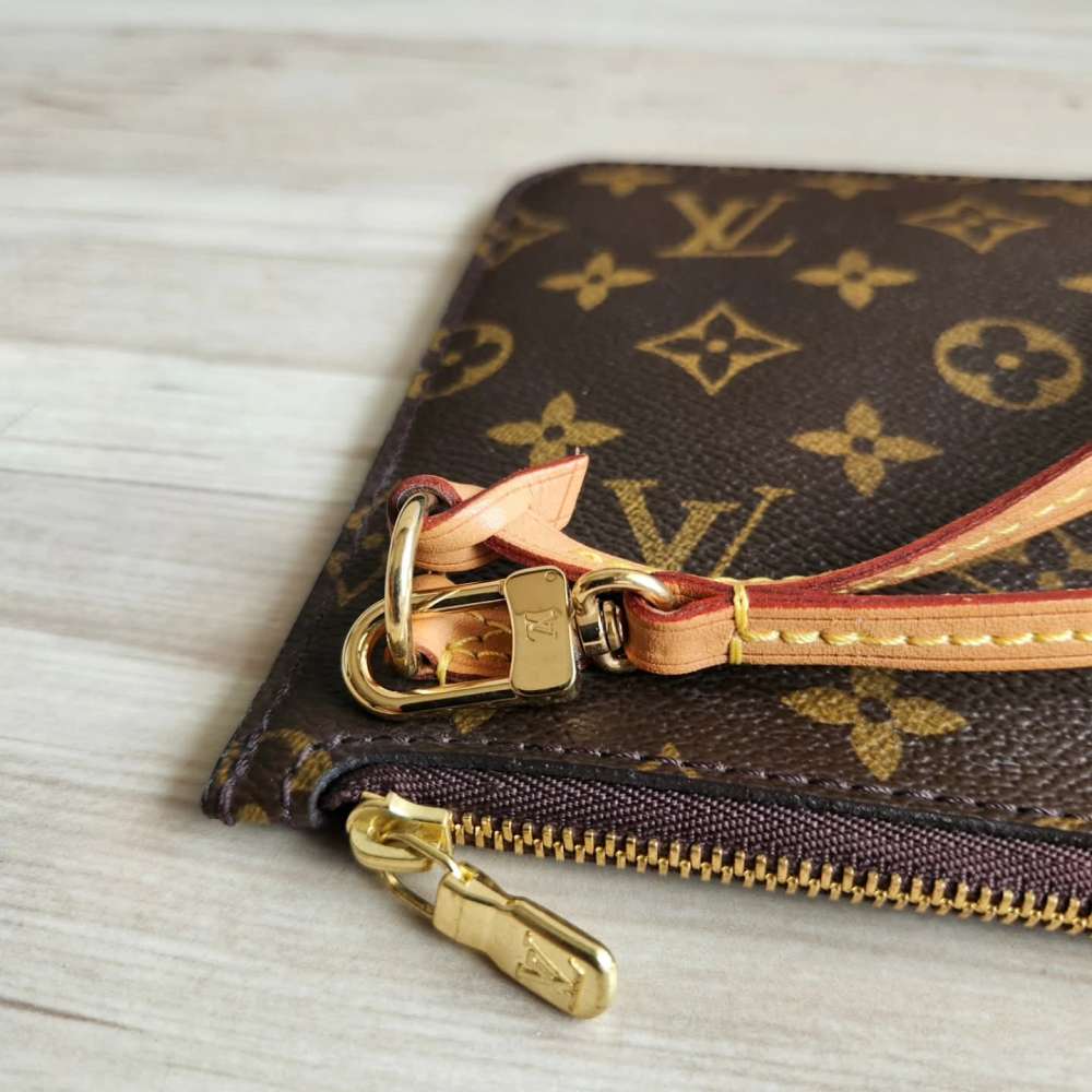 Louis Vuitton Pochette