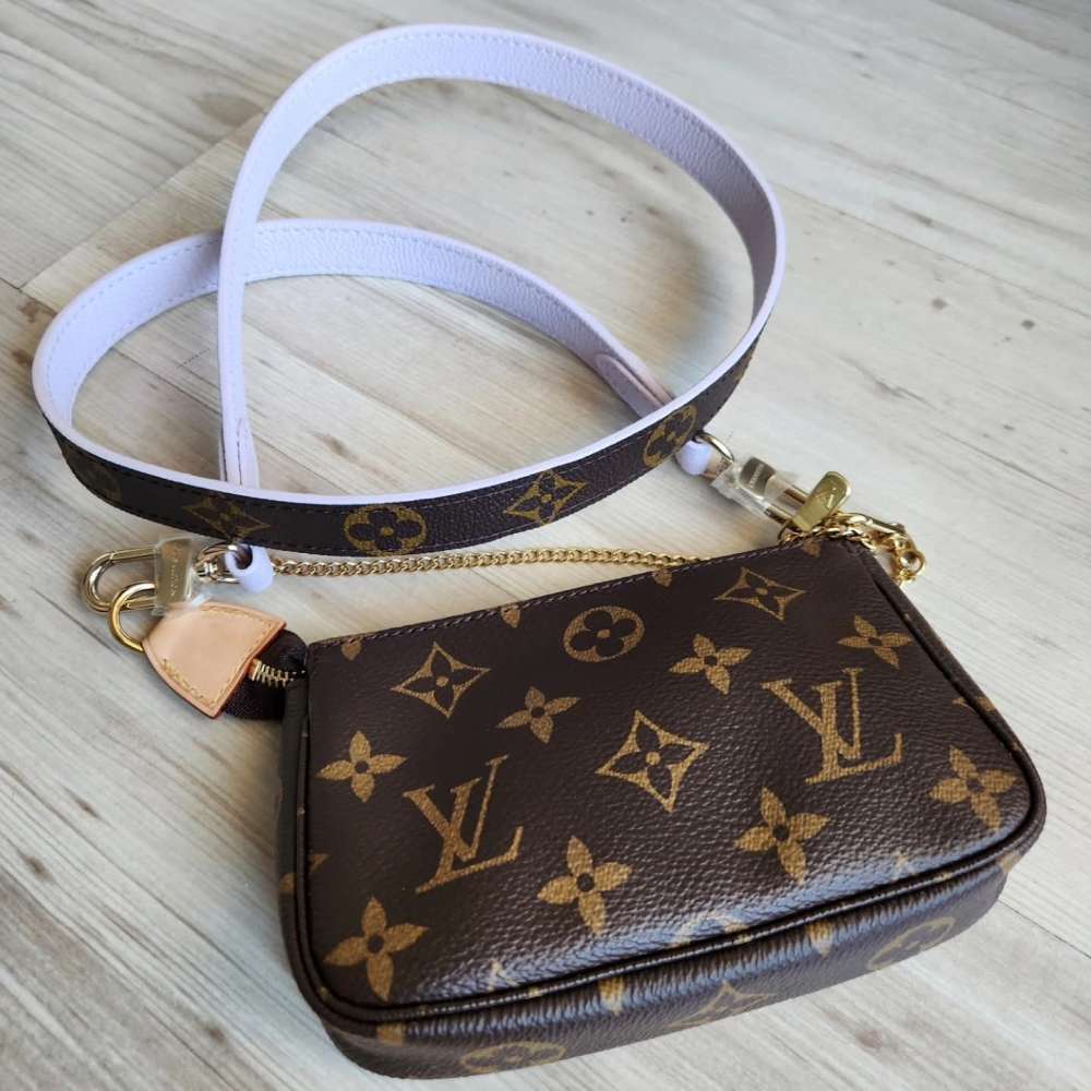 Louis Vuitton Pochette s popruhem