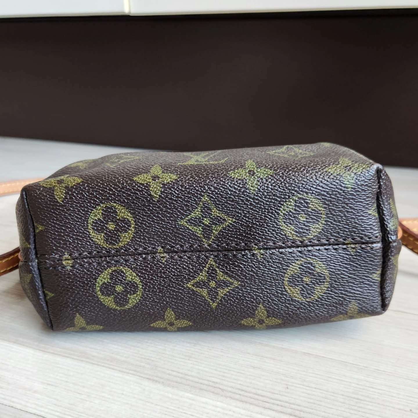 Louis Vuitton Turenne