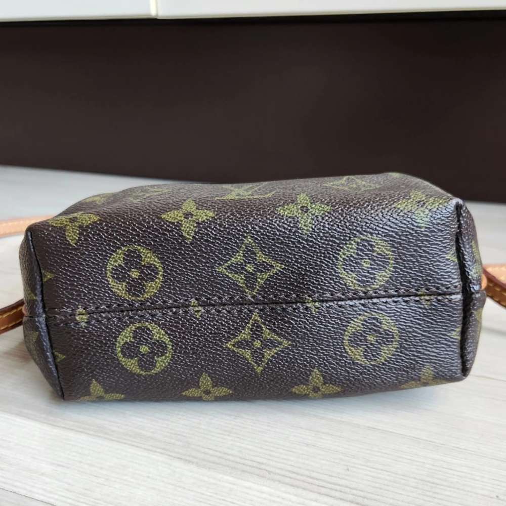Louis Vuitton Turenne
